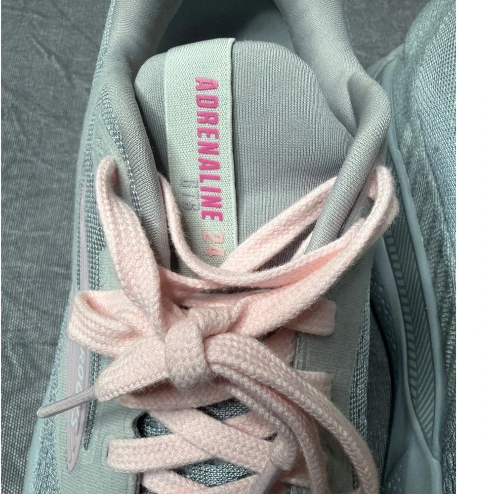Brooks Shoes Womens 9.5 Adrenaline GTS 24 Grey Pink Narrow 2A Running Sneakers